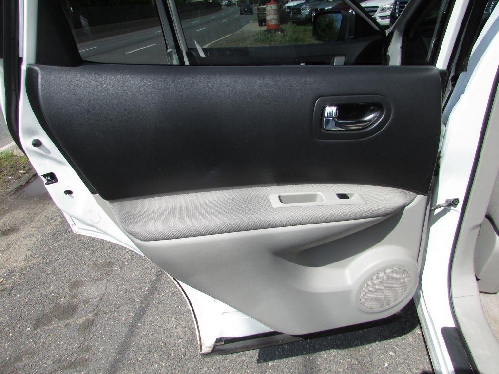 Nissan Rogue AWD 4dr S 2012