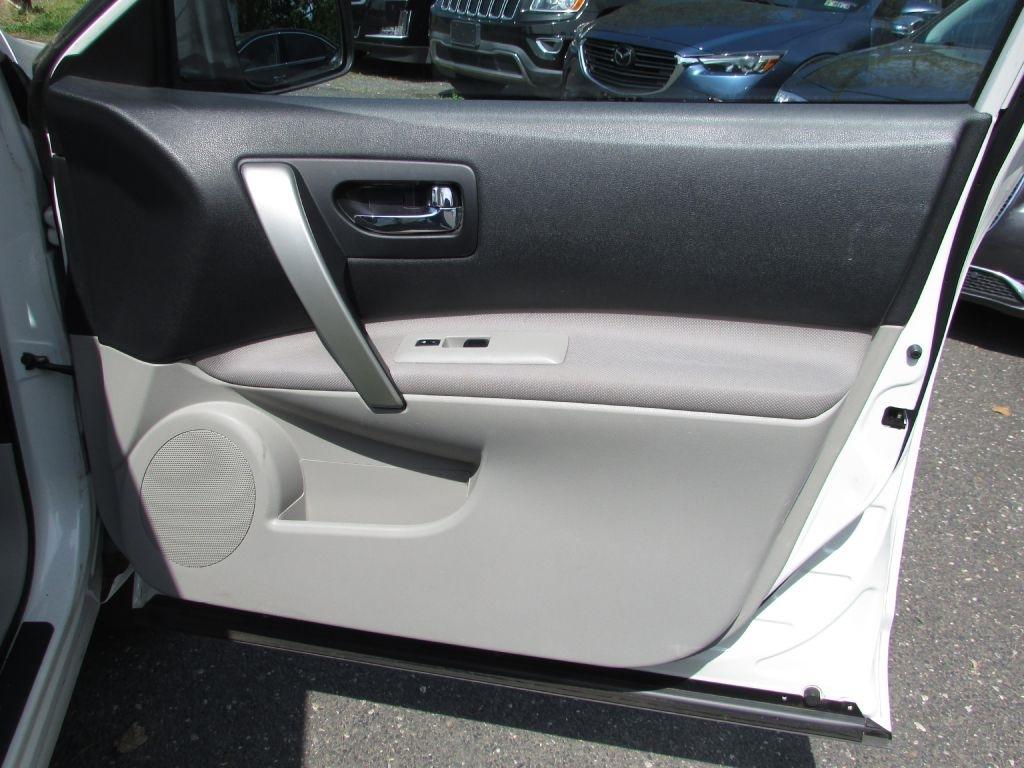 Nissan Rogue AWD 4dr S 2012