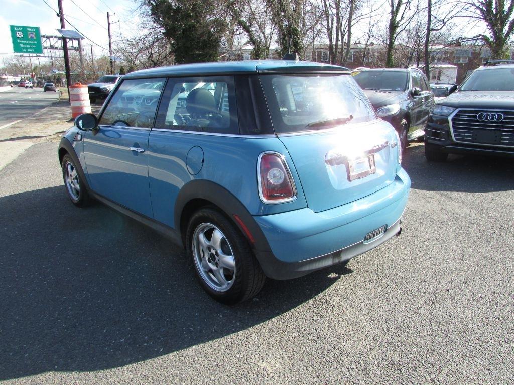 MINI Cooper Hardtop 2dr Cpe 2007