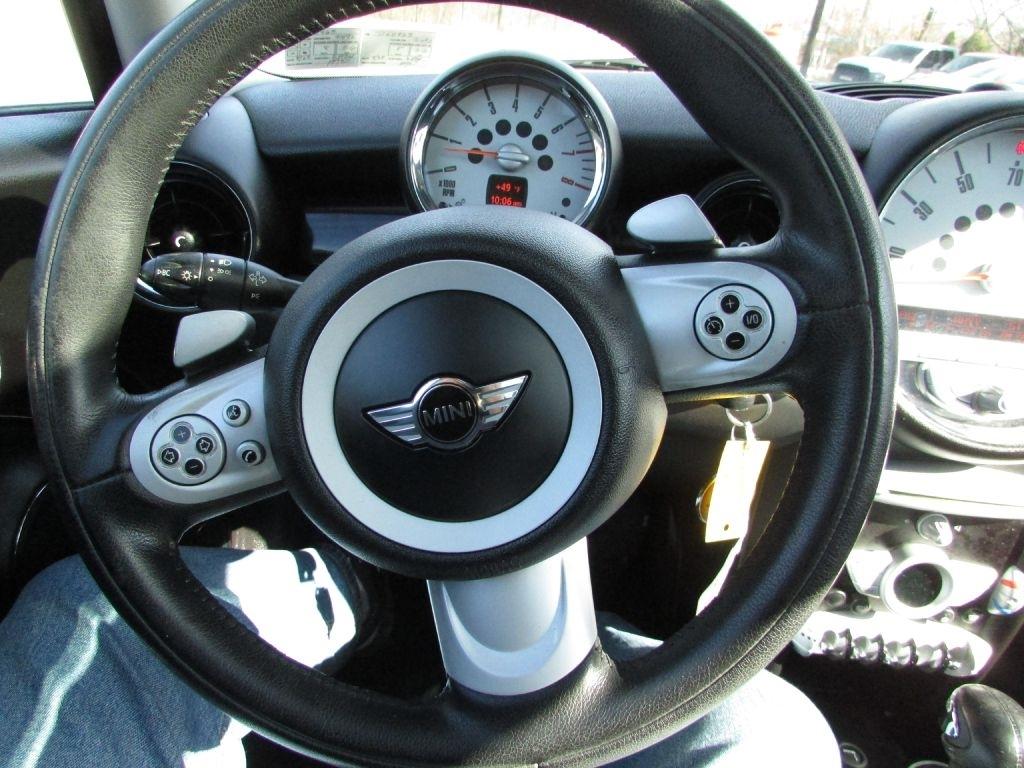 MINI Cooper Hardtop 2dr Cpe 2007