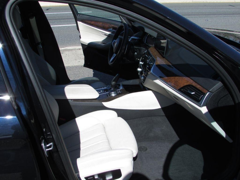 BMW 5 Series 540i xDrive Sedan 2017