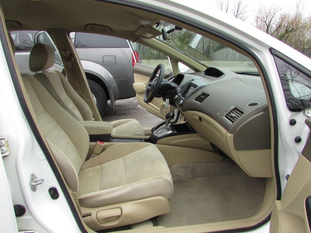 Honda Civic 4dr AT LX 2007