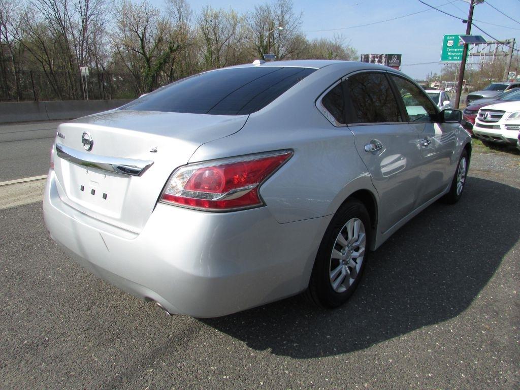 Nissan Altima 4dr Sdn I4 2.5 2015