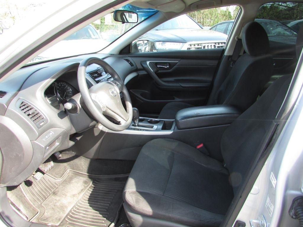 Nissan Altima 4dr Sdn I4 2.5 2015