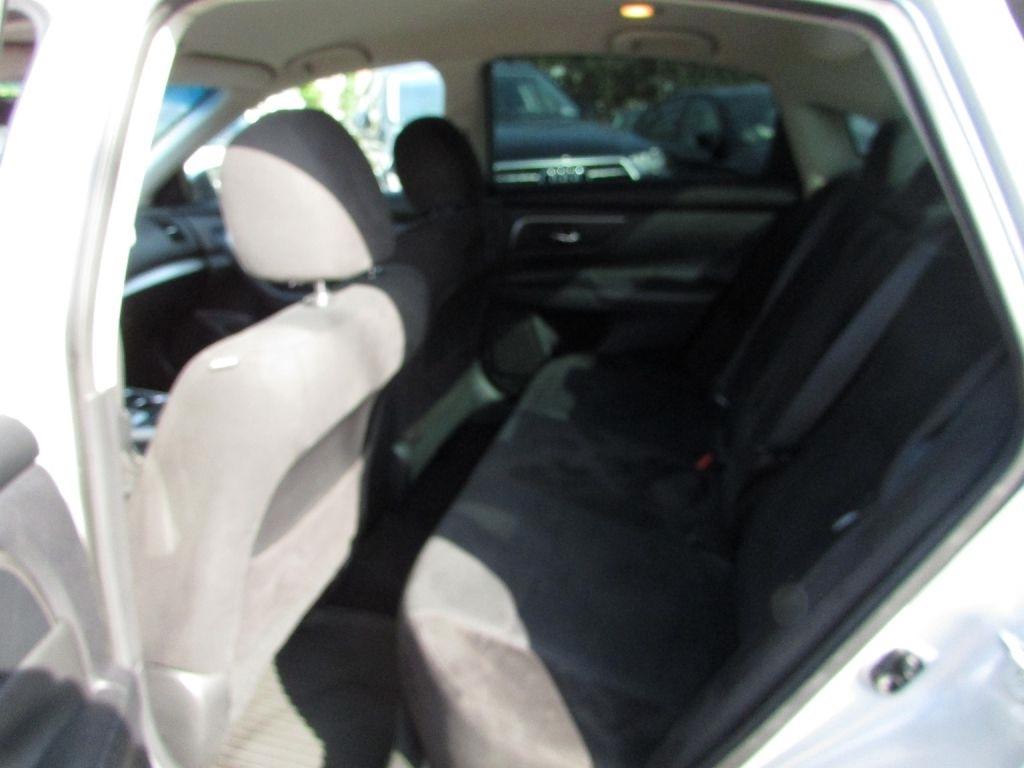 Nissan Altima 4dr Sdn I4 2.5 2015