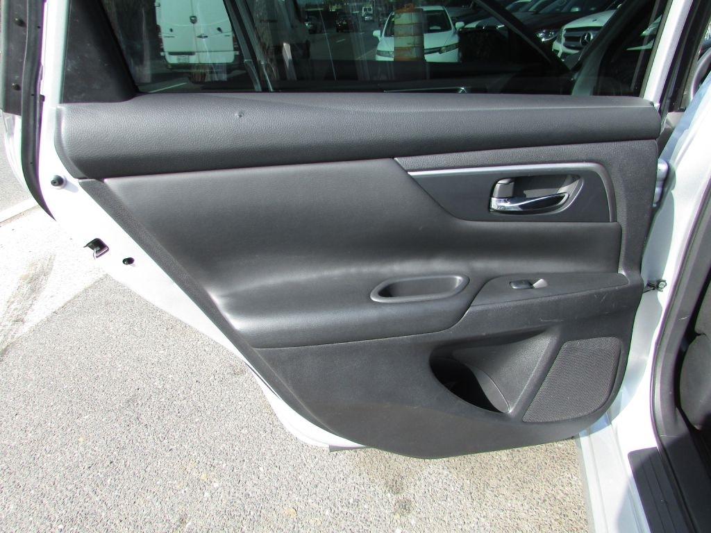 Nissan Altima 4dr Sdn I4 2.5 2015