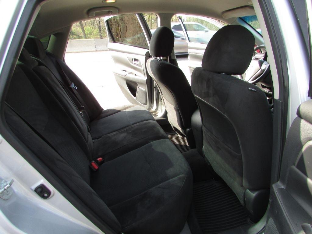 Nissan Altima 4dr Sdn I4 2.5 2015