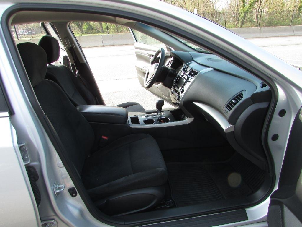 Nissan Altima 4dr Sdn I4 2.5 2015