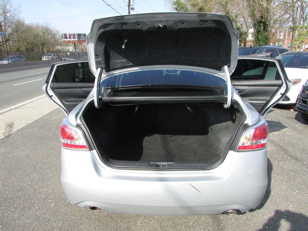 Nissan Altima 4dr Sdn I4 2.5 2015