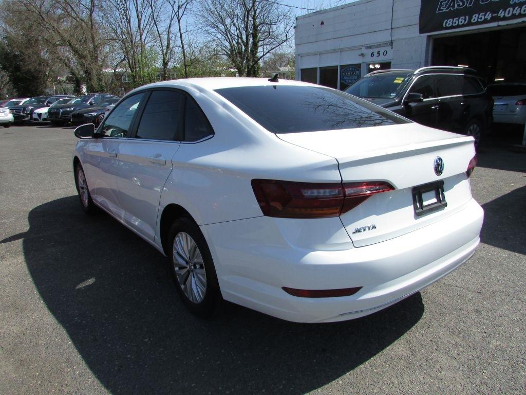 Volkswagen Jetta R-Line Auto w/SULEV 2019