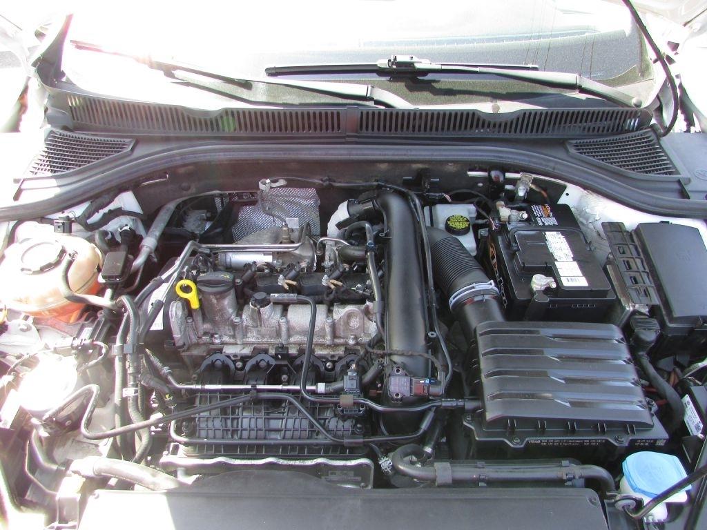 Volkswagen Jetta R-Line Auto w/SULEV 2019