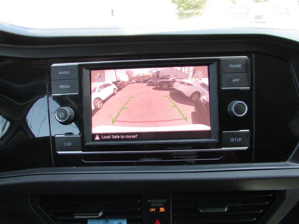 Volkswagen Jetta R-Line Auto w/SULEV 2019