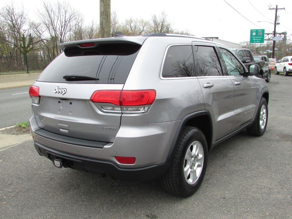 Jeep Grand Cherokee 4WD 4dr Laredo 2016