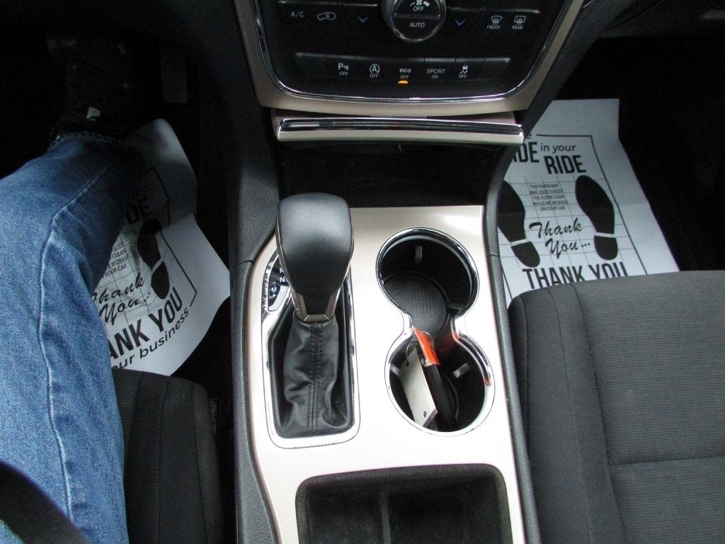 Jeep Grand Cherokee 4WD 4dr Laredo 2016