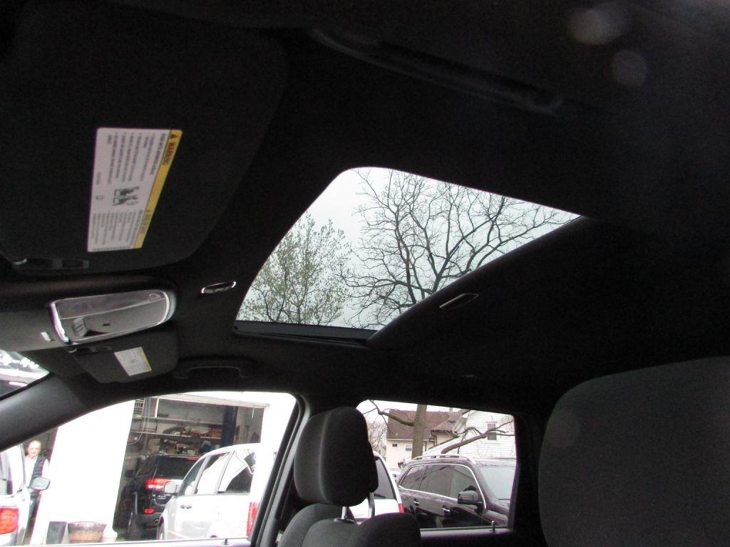 Jeep Grand Cherokee 4WD 4dr Laredo 2016