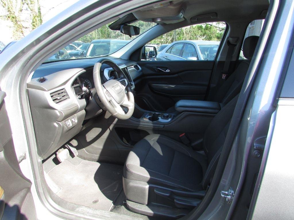 GMC Acadia AWD 4dr SLE 2023