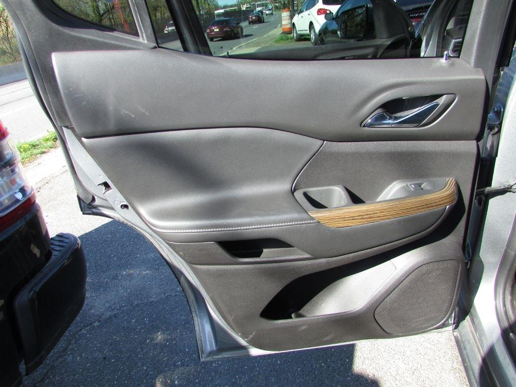 GMC Acadia AWD 4dr SLE 2023