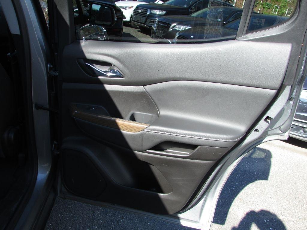 GMC Acadia AWD 4dr SLE 2023