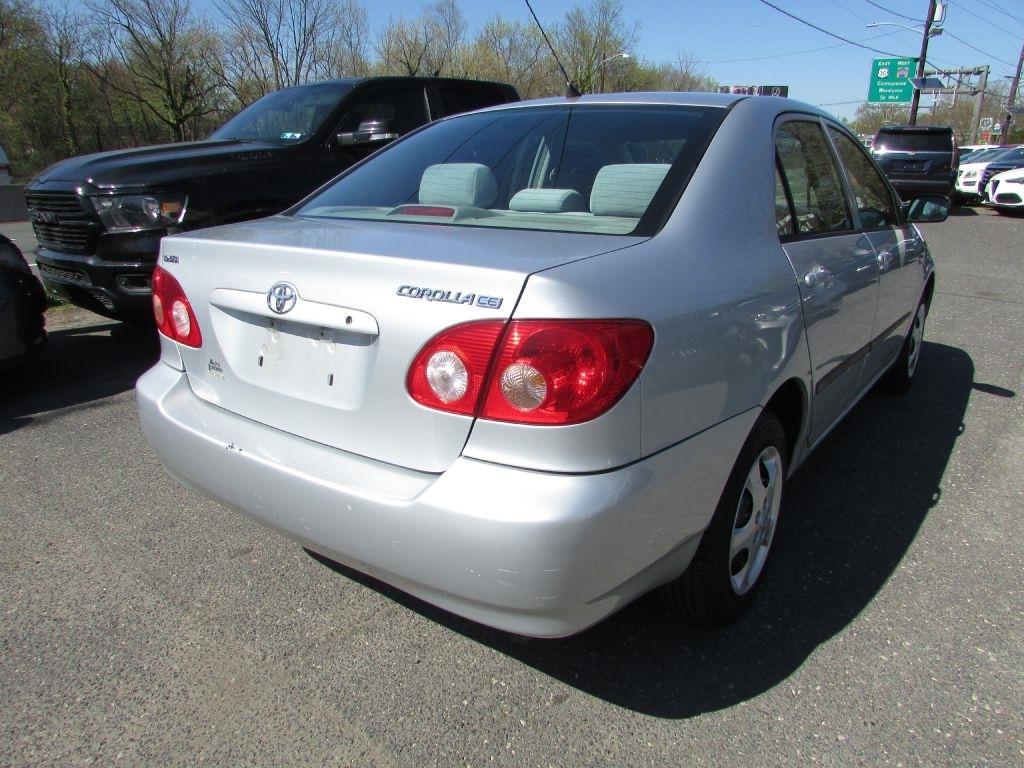 Toyota Corolla 4dr Sdn Man CE (Natl) 2008