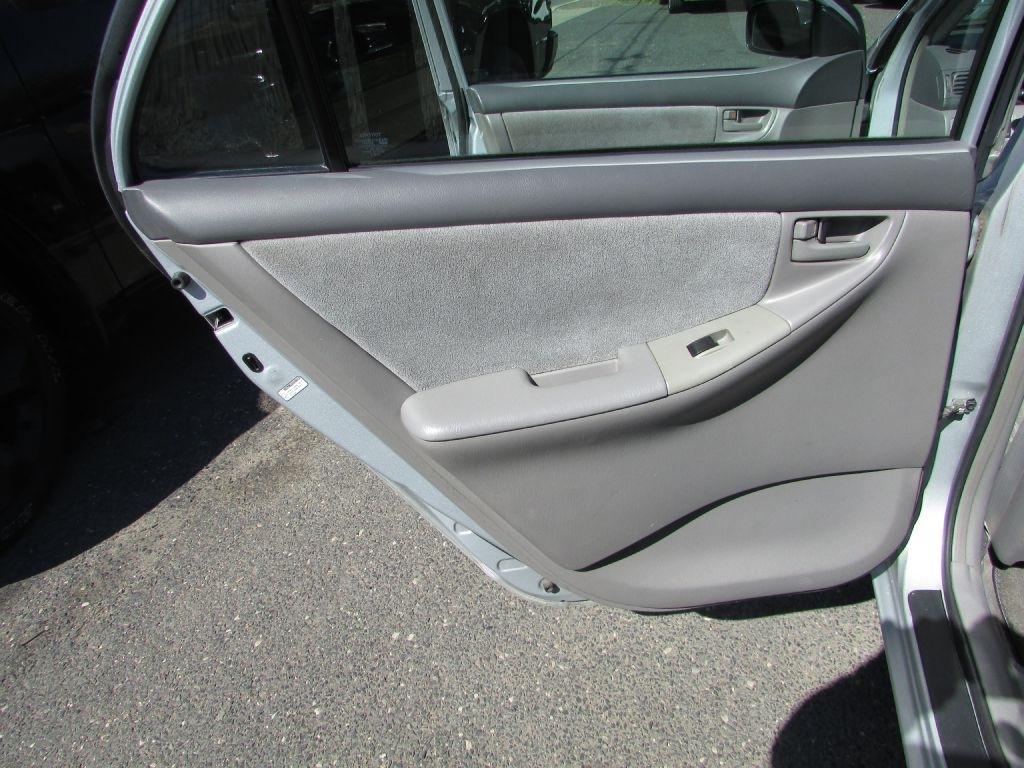 Toyota Corolla 4dr Sdn Man CE (Natl) 2008