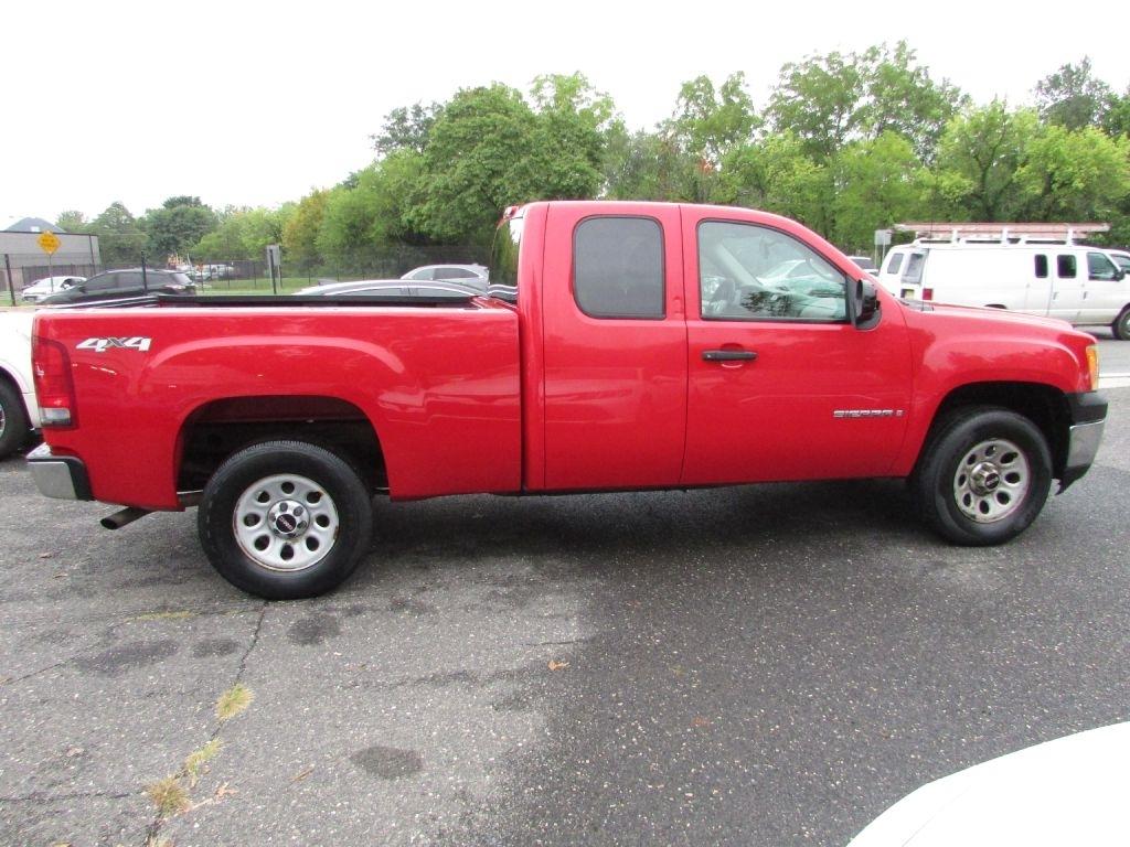 GMC Sierra 1500 4WD Ext Cab 143.5" Work Truck 2009