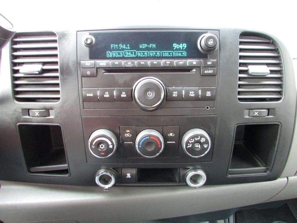 GMC Sierra 1500 4WD Ext Cab 143.5" Work Truck 2009