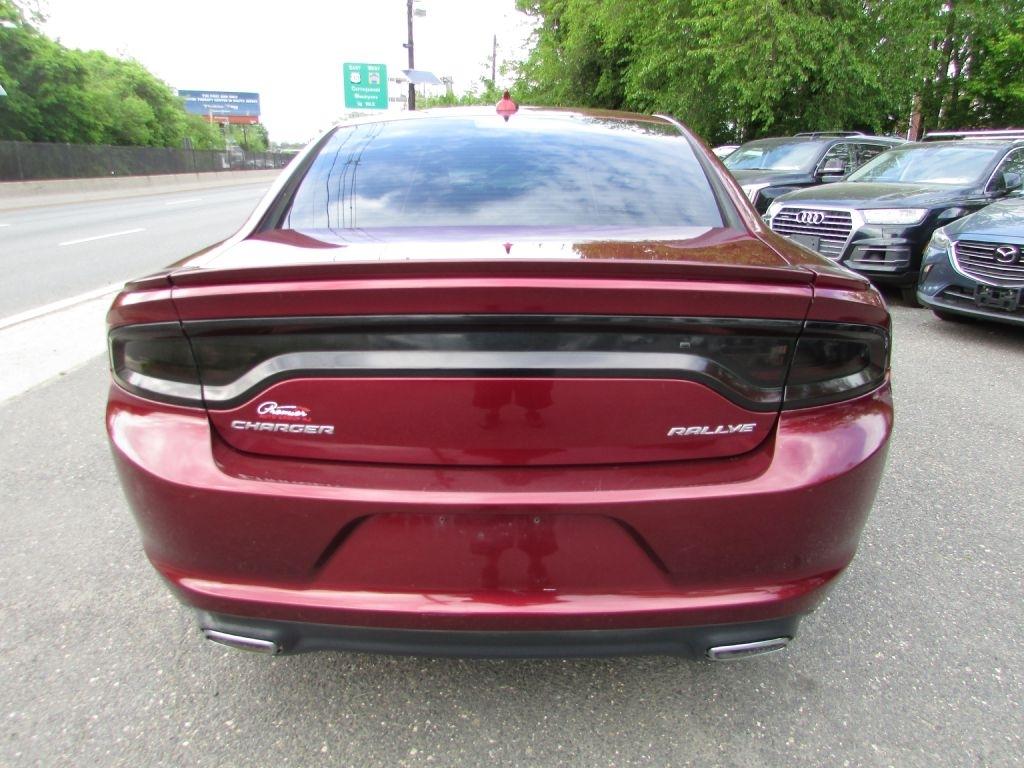 Dodge Charger SXT RWD 2017