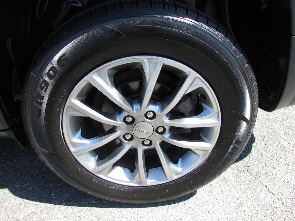 Jeep Cherokee Latitude Plus FWD 2019