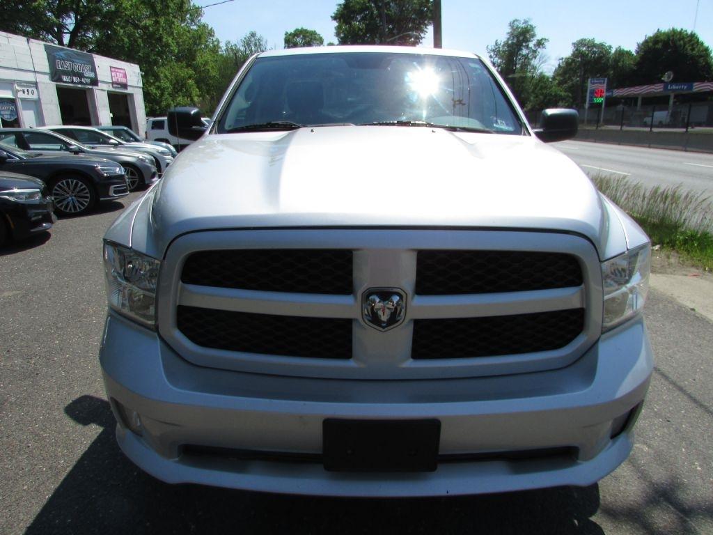 RAM 1500 Express 4x4 Quad Cab 6'4" Box 2017