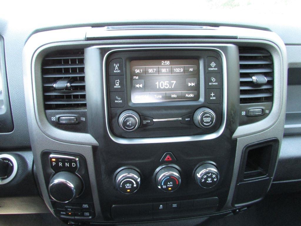 RAM 1500 Express 4x4 Quad Cab 6'4" Box 2017