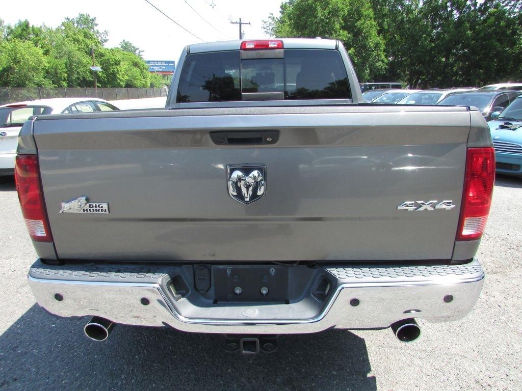 Dodge 1500 4WD Quad Cab 140.5" Big Horn 2011