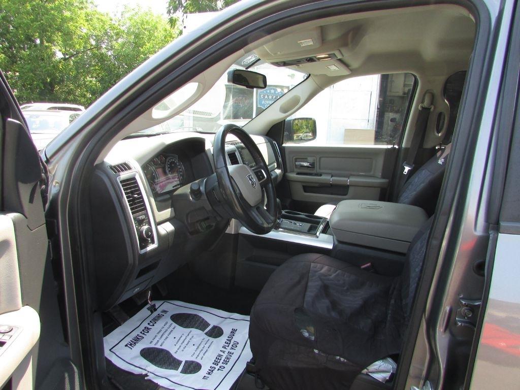 Dodge 1500 4WD Quad Cab 140.5" Big Horn 2011