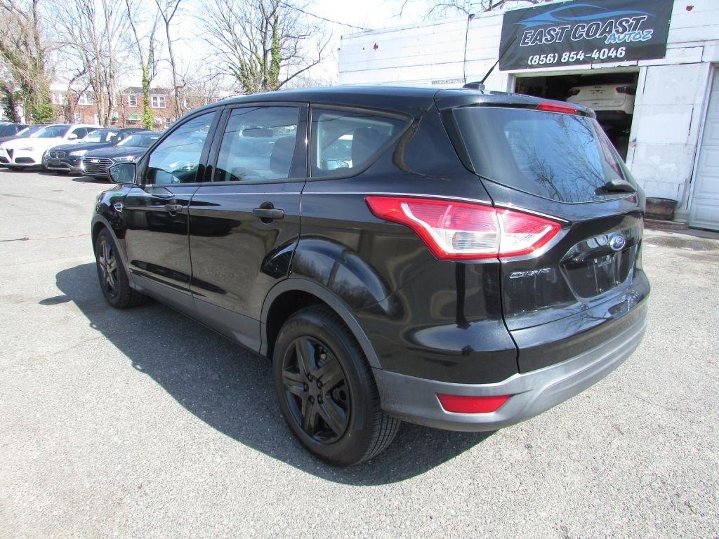 Ford Escape FWD 4dr S 2014