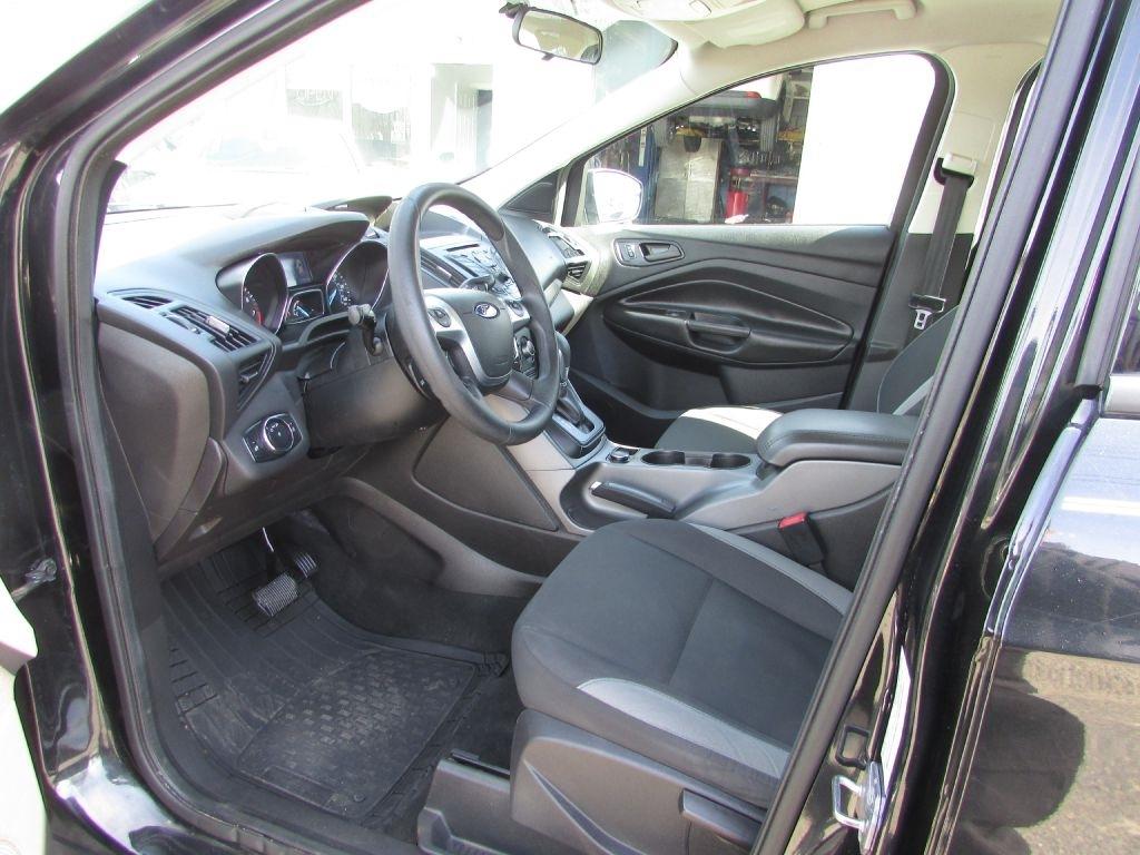 Ford Escape FWD 4dr S 2014