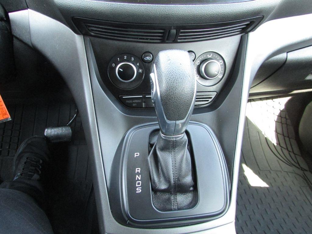 Ford Escape FWD 4dr S 2014