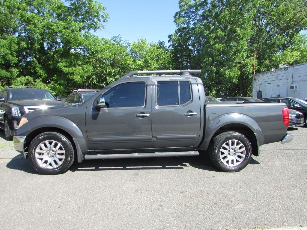 Nissan Frontier 4WD Crew Cab SWB Auto LE 2010