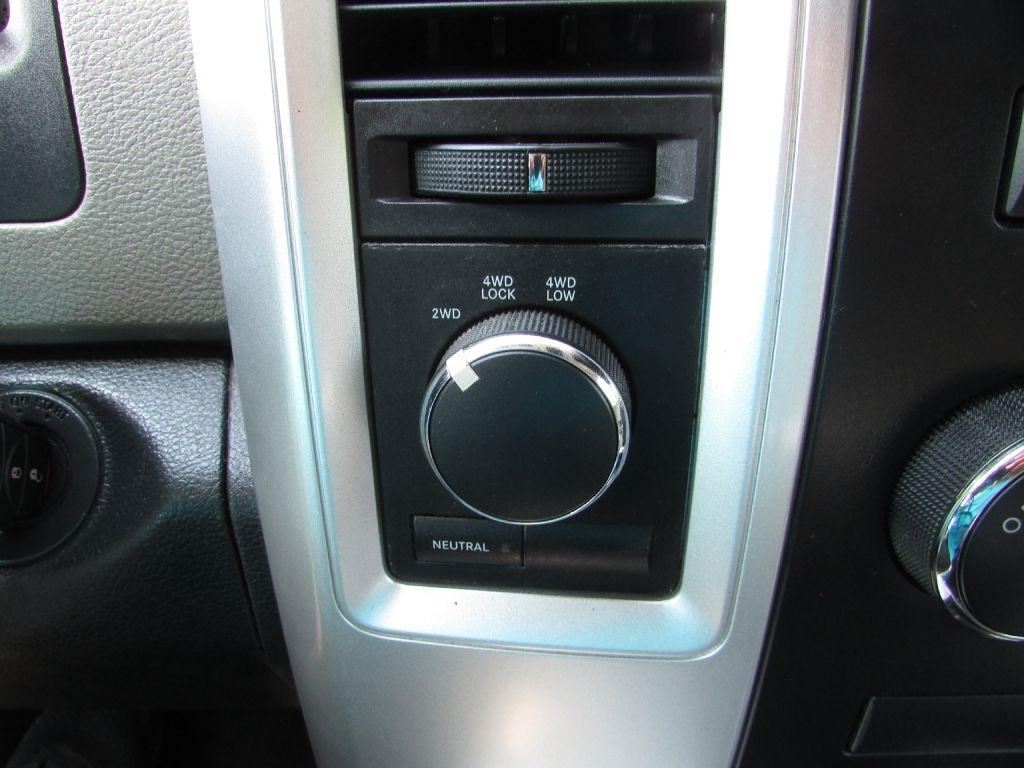 Dodge 2500 4WD Crew Cab 149" Big Horn 2011