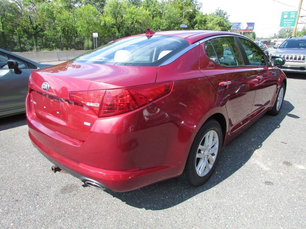 Kia Optima 4dr Sdn LX 2013
