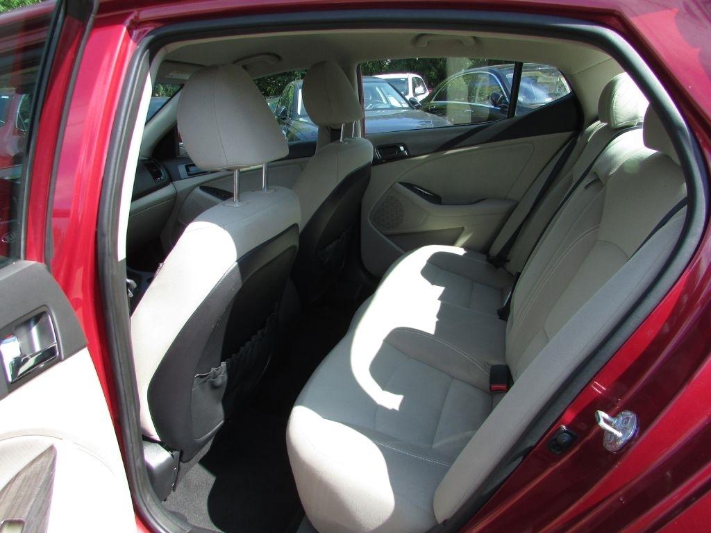 Kia Optima 4dr Sdn LX 2013