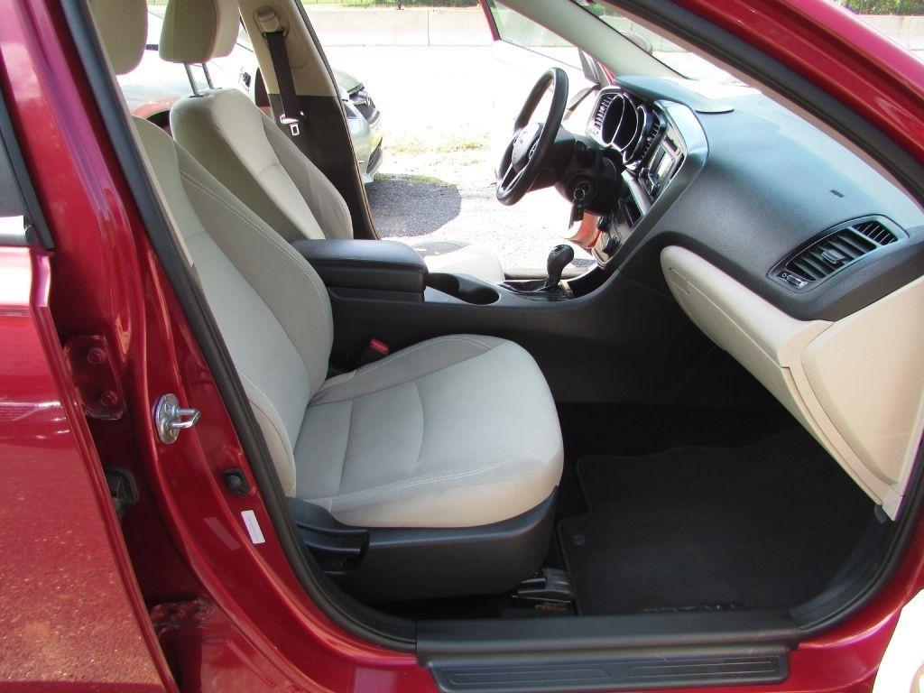 Kia Optima 4dr Sdn LX 2013