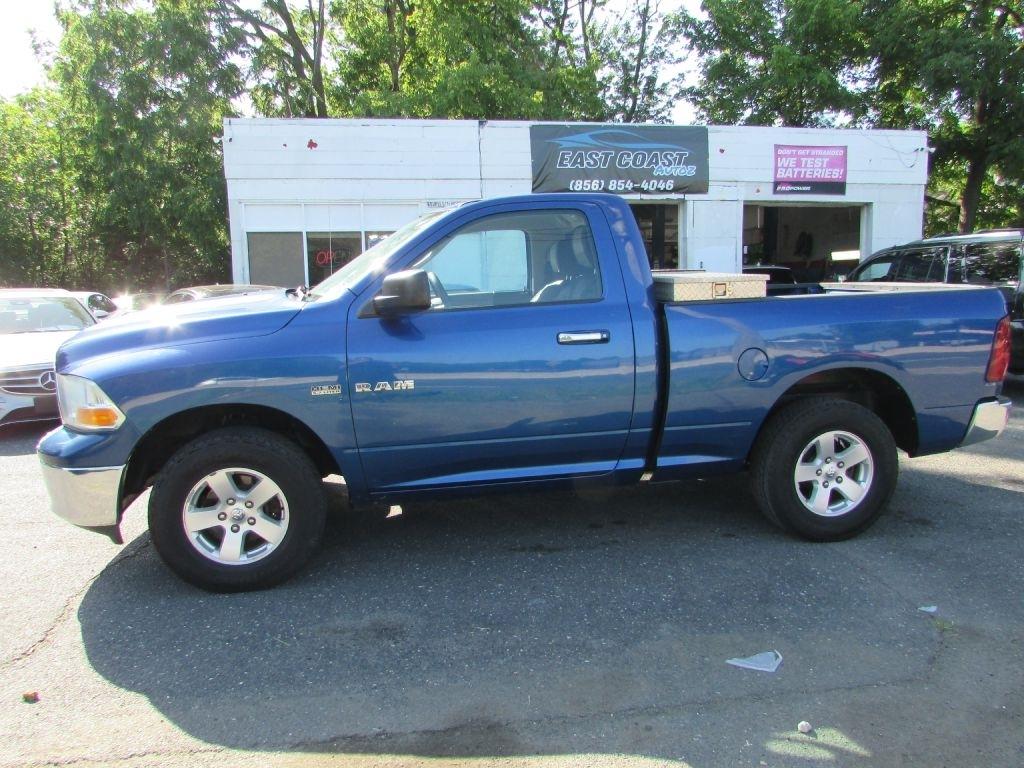 Dodge Ram 1500 4WD Reg Cab 120.5" SLT 2010