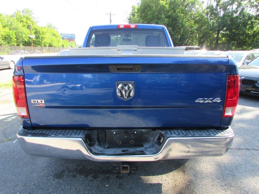 Dodge Ram 1500 4WD Reg Cab 120.5" SLT 2010