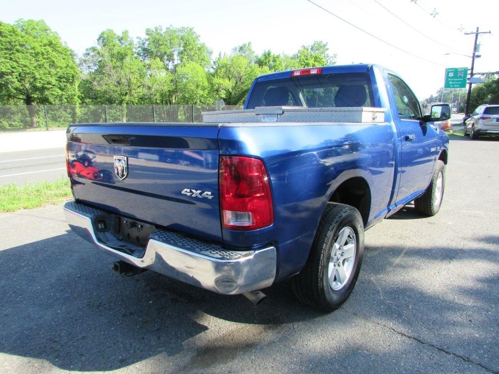 Dodge Ram 1500 4WD Reg Cab 120.5" SLT 2010
