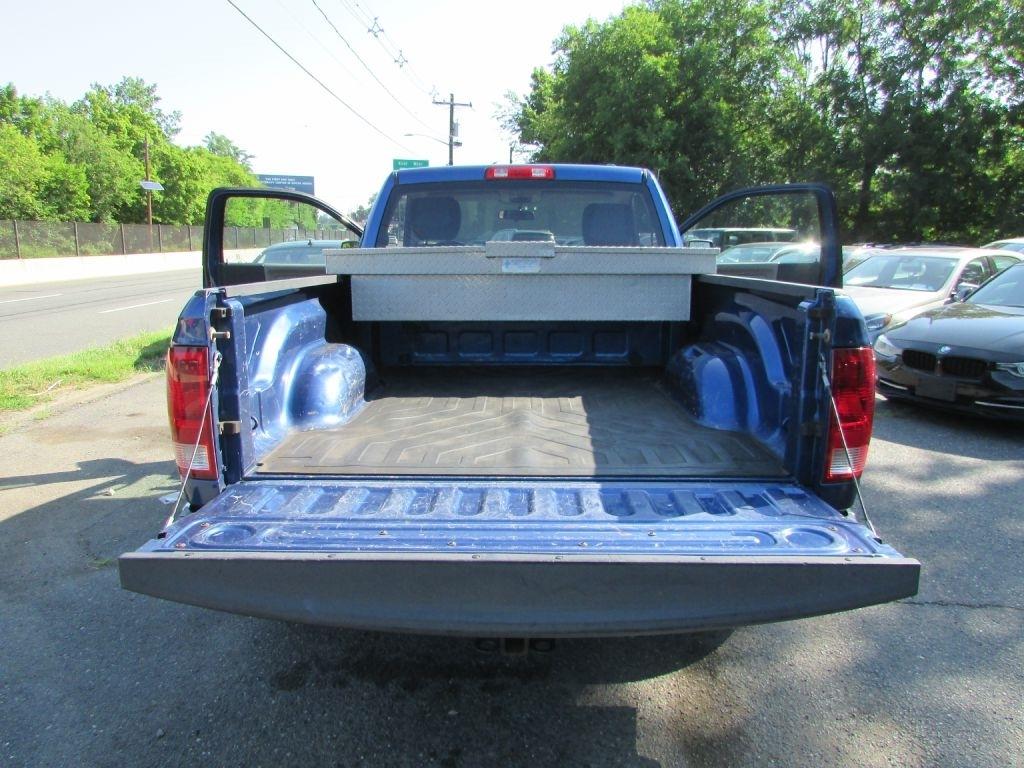 Dodge Ram 1500 4WD Reg Cab 120.5" SLT 2010
