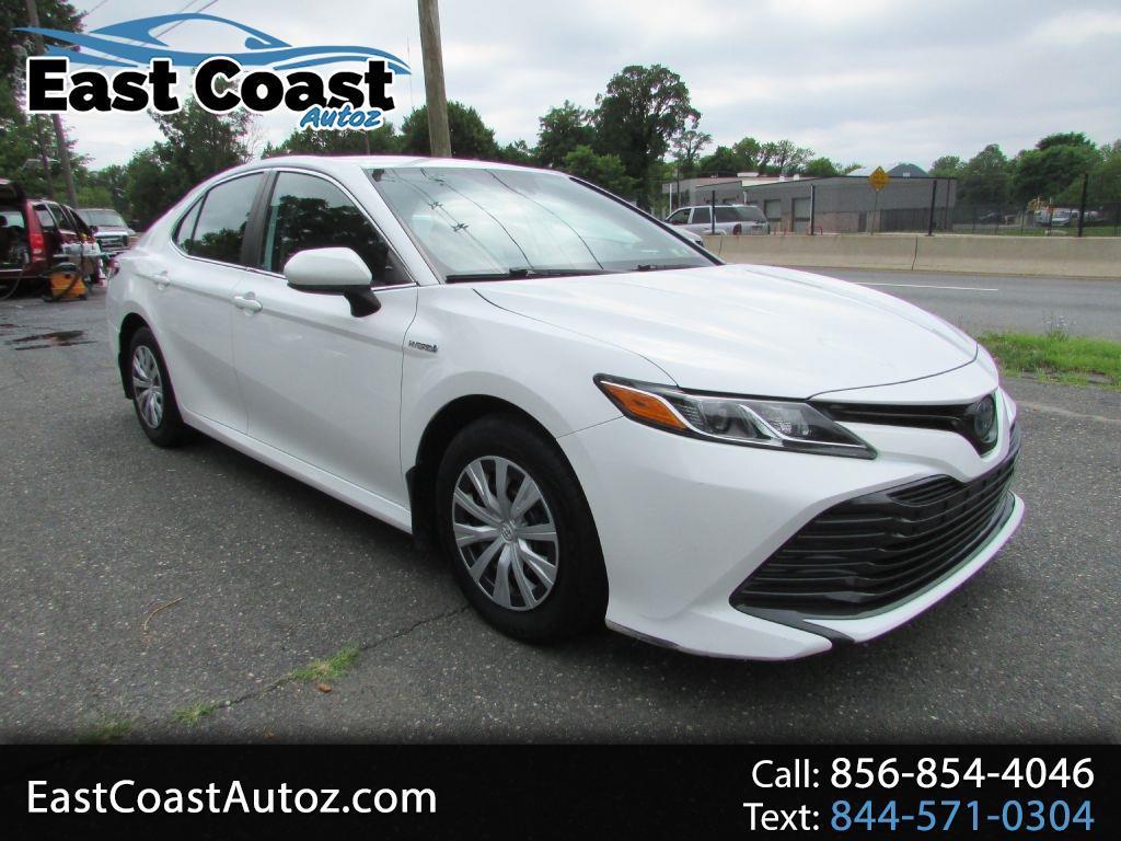 Toyota Camry Hybrid LE CVT (Natl) 2020
