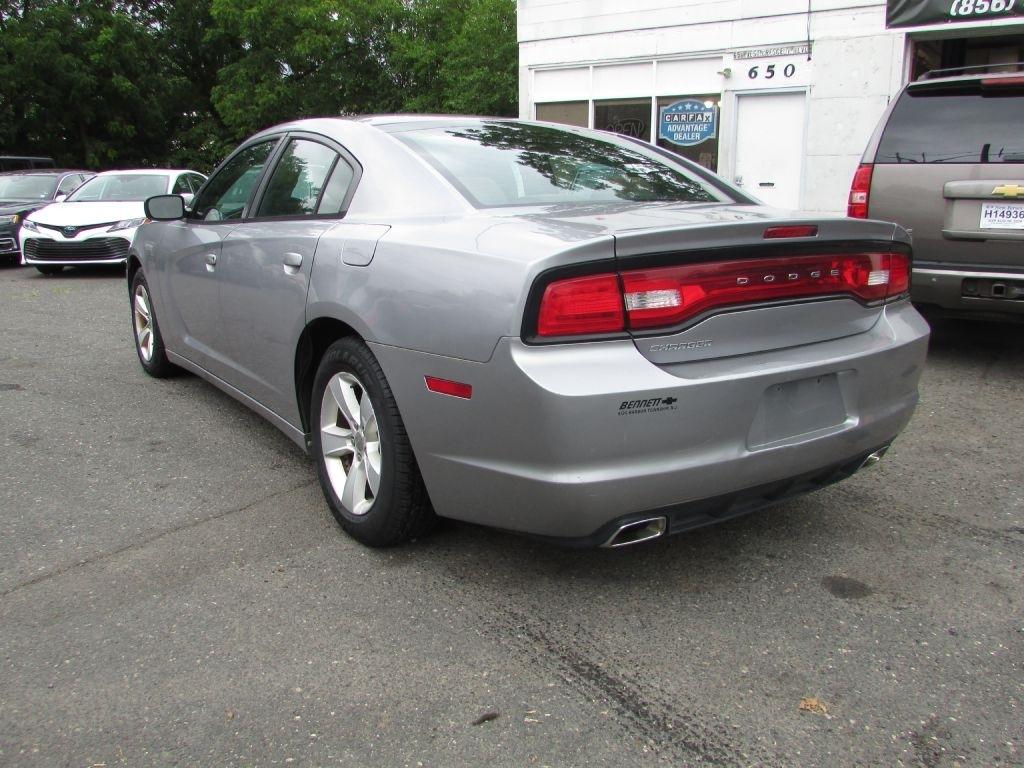 Dodge Charger 4dr Sdn SE RWD 2014