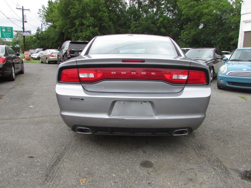 Dodge Charger 4dr Sdn SE RWD 2014