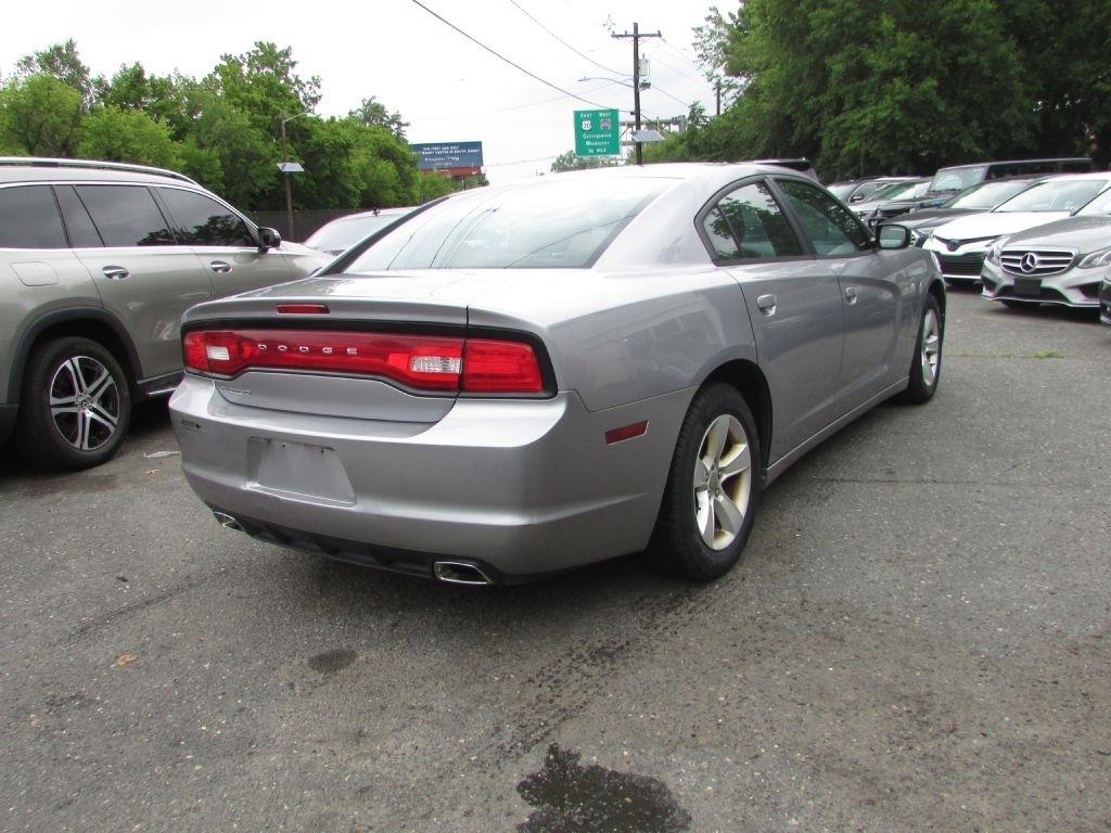 Dodge Charger 4dr Sdn SE RWD 2014