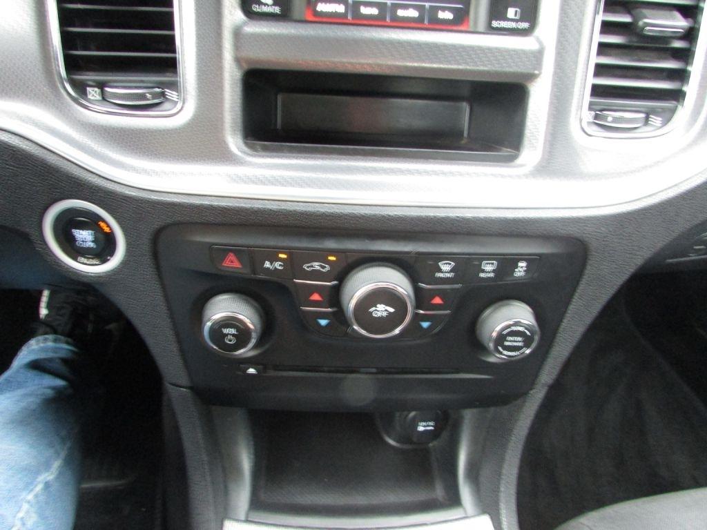 Dodge Charger 4dr Sdn SE RWD 2014