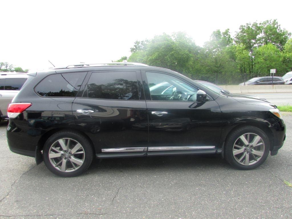 Nissan Pathfinder 4WD 4dr Platinum 2014